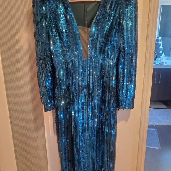 Rêve Riche Blue Sequin Long Sleeve Deep V Evening Dress Size 36 (US 4/6) - Picture 2 of 6